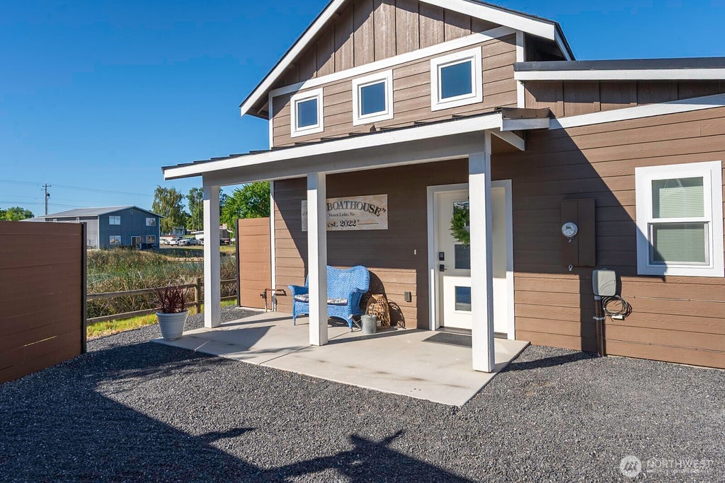 Photo of 1300 W Marina Drive #7, Moses Lake, WA 98837 (MLS # 2536356)