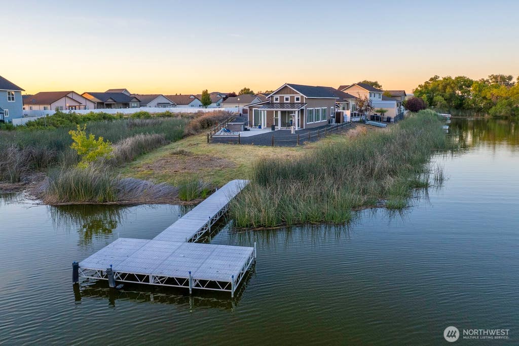 Photo of 1300 W Marina Drive #7, Moses Lake, WA 98837 (MLS # 2536356)