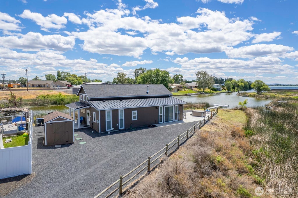 Photo of 1300 W Marina Drive #7, Moses Lake, WA 98837 (MLS # 2536356)