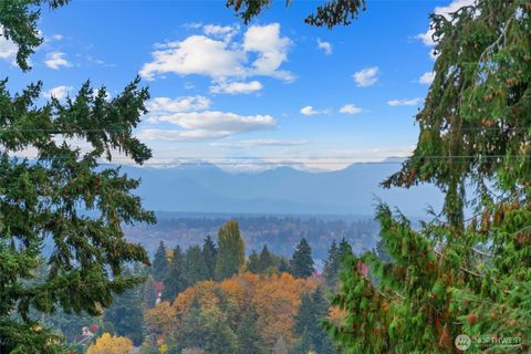 Photo of 1255 NE 100th Street, Seattle, WA 98125 (MLS # 2474584)