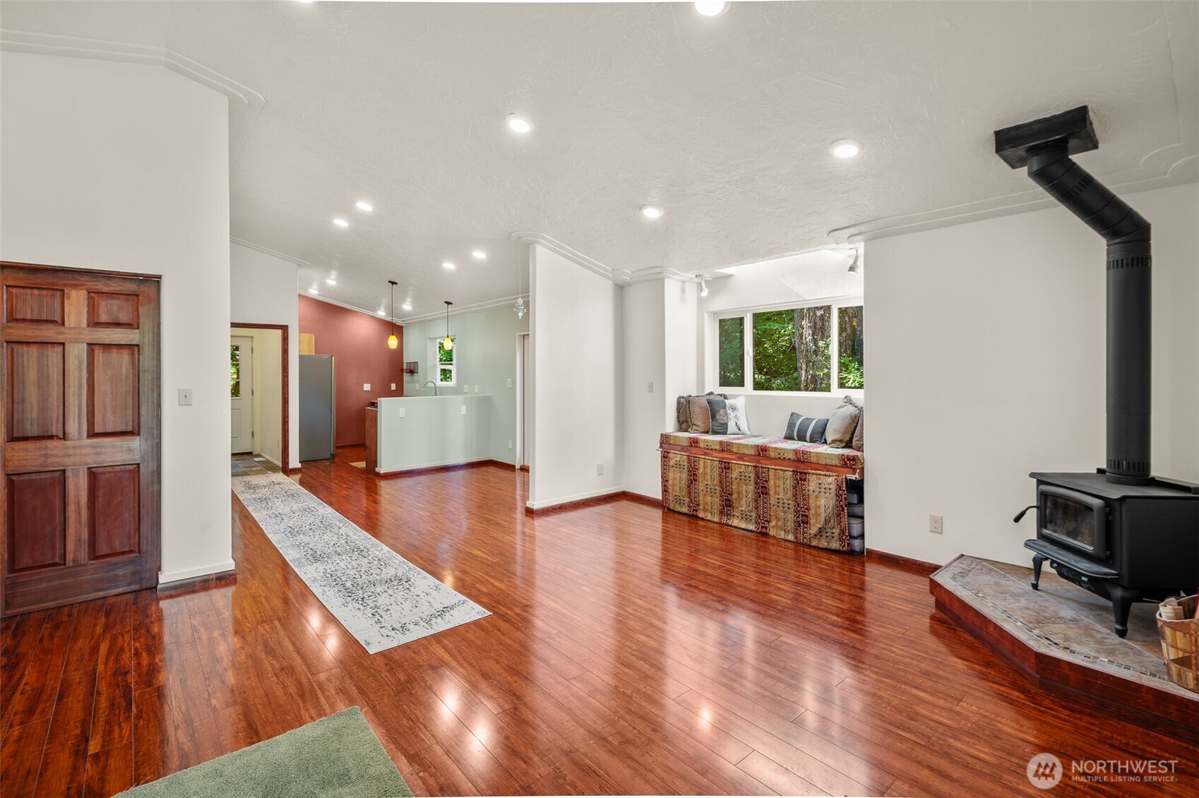 521 N Fairway Drive W