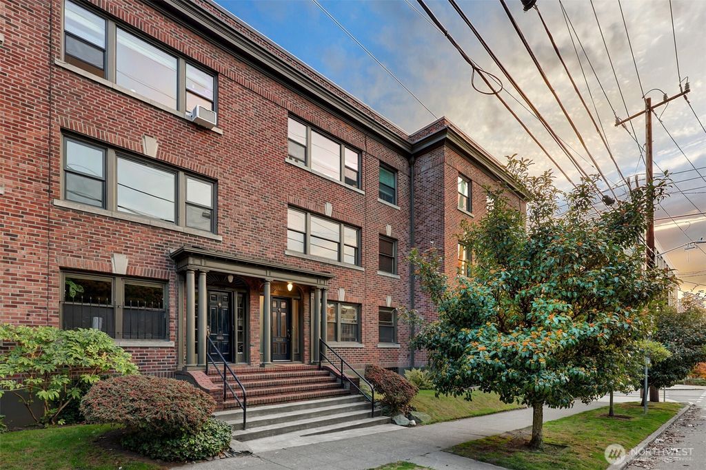 Photo of 1136 13th Avenue #201, Seattle, WA 98122 (MLS # 2442762)