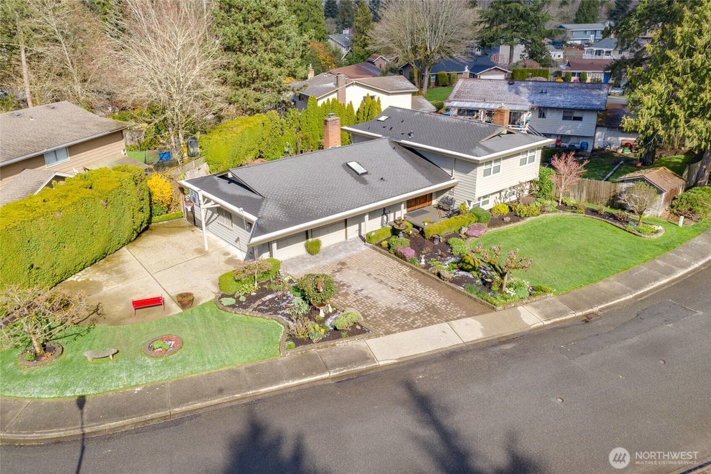 Photo of 11719 103rd Avenue NE, Kirkland, WA 98034 (MLS # 2580443)