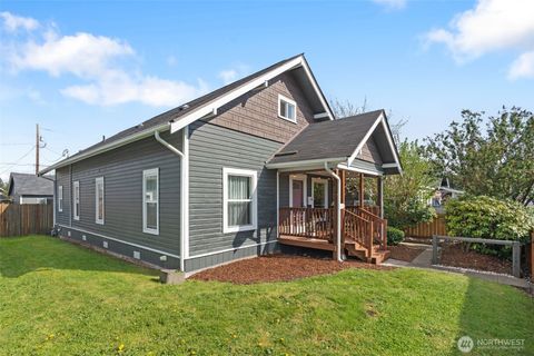 Photo of 1016 N Tower Avenue, Centralia, WA 98531 (MLS # 2503866)