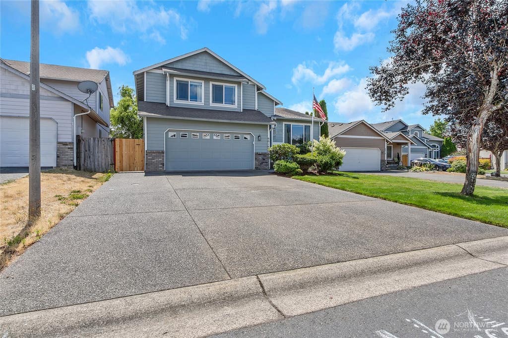 Photo of 9016 190th Street E, Puyallup, WA 98375 (MLS # 2566534)