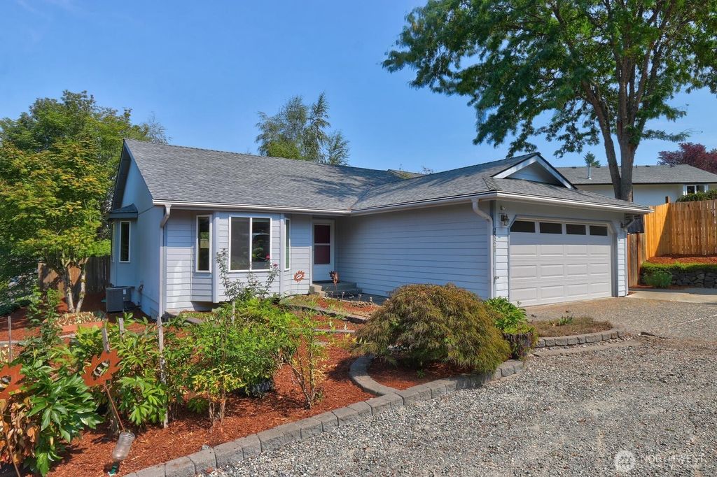 Photo of 25921 201st Court SE, Covington, WA 98042 (MLS # 2425321)