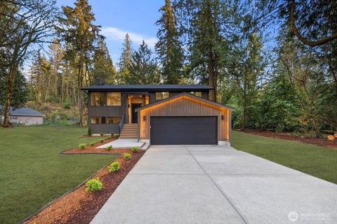 Photo of 21507 SE 248th Street, Maple Valley, WA 98038 (MLS # 2527285)