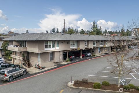Photo of 812 100th Avenue NE #202, Bellevue, WA 98004 (MLS # 2498696)