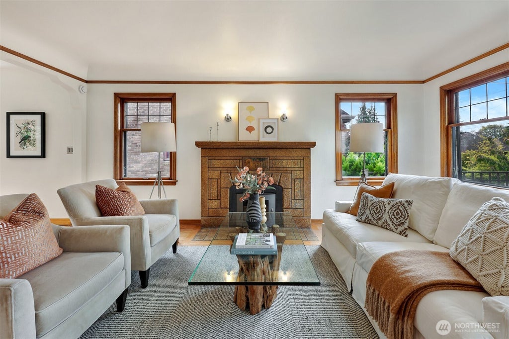 Photo of 7316 Earl Avenue NW, Seattle, WA 98117 (MLS # 2586786)