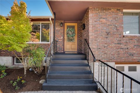 4438 N 8th Street Tacoma WA 98406