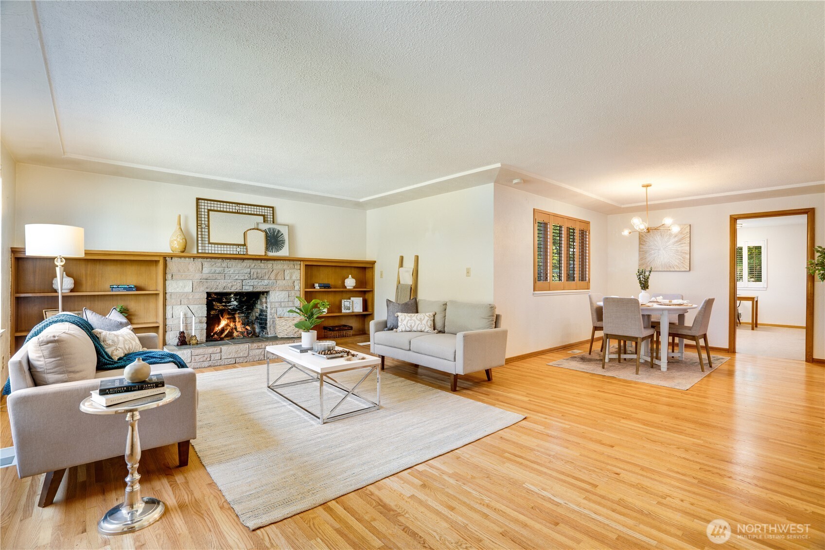 4438 N 8th Street