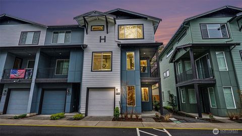 Photo of 626 164th Street SW #H6, Lynnwood, WA 98087 (MLS # 2512790)