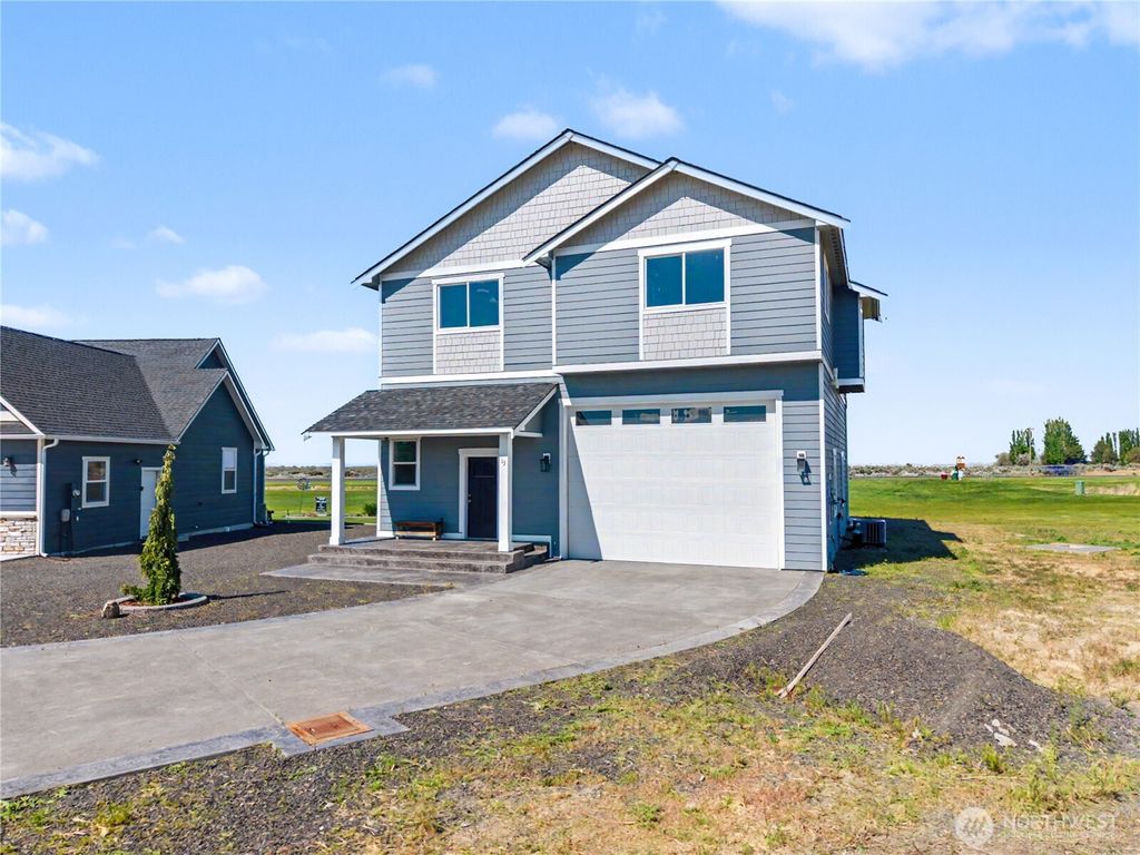 Photo of 8091 SE Desert Sage Court, Othello, WA 99344 (MLS # 2510781)