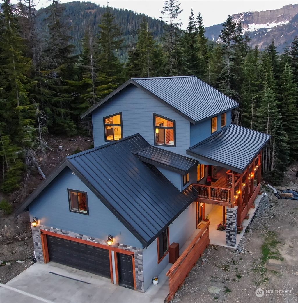 Photo of 2421 State Route 906, Snoqualmie Pass, WA 98068 (MLS # 2234998)