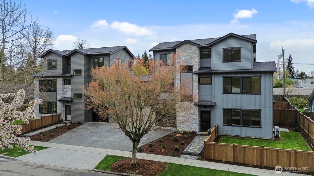 Photo of 2723 NE 87th Street, Seattle, WA 98115 (MLS # 2508942)