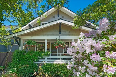 Photo of 5207 Wallingford Avenue N, Seattle, WA 98103 (MLS # 2520194)