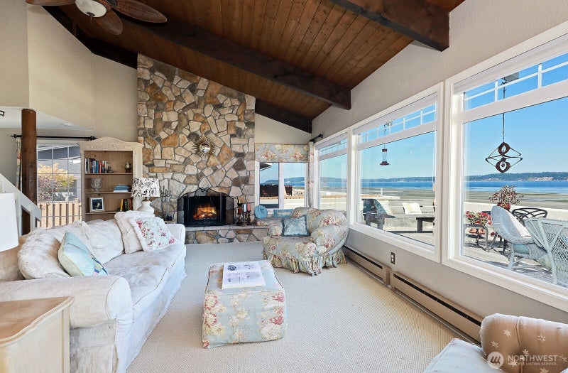 3795 Bells Lane
