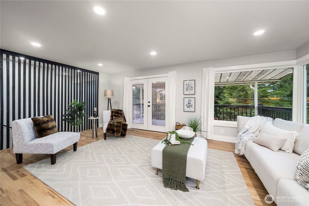 Photo of 30150 10th Avenue SW, Federal Way, WA 98023 (MLS # 2453286)