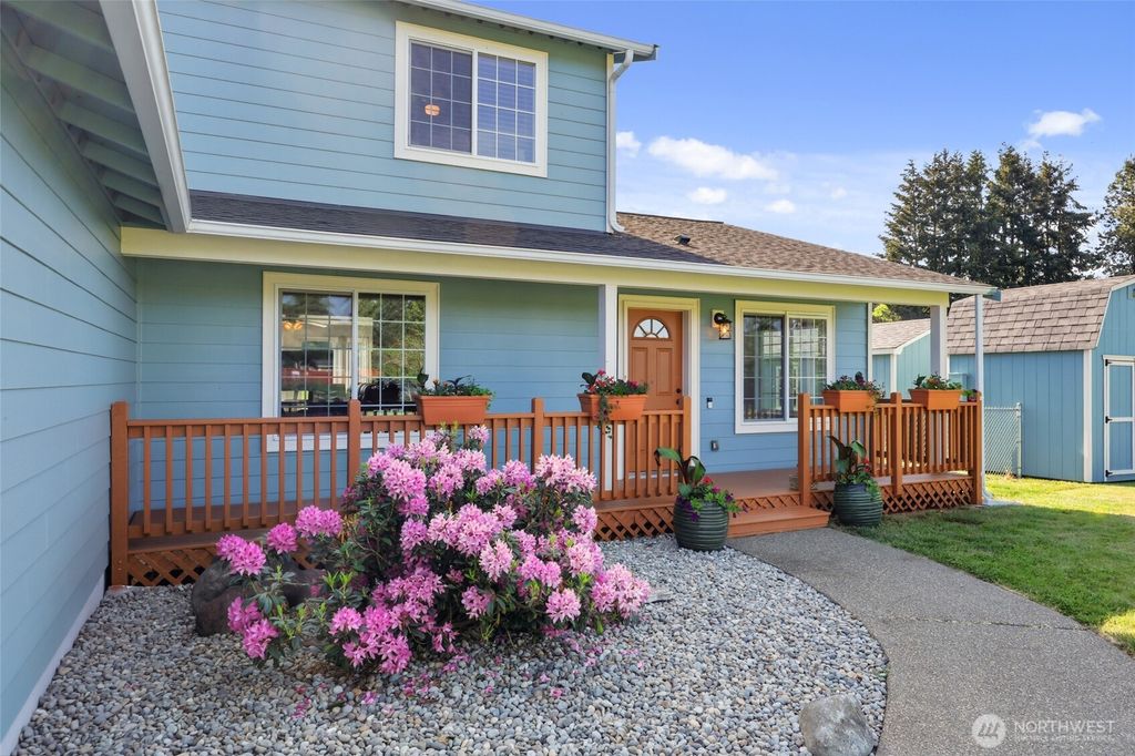 Photo of 18137 No Name Lane SW, Rochester, WA 98579 (MLS # 2528451)