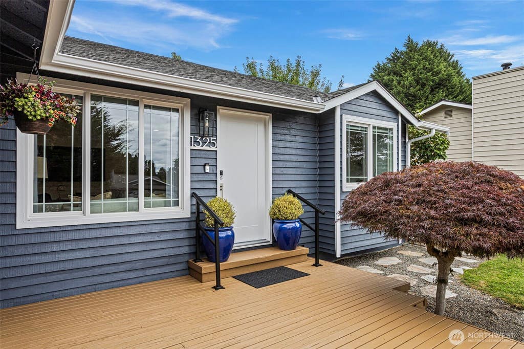 Photo of 1325 234th Street SW, Bothell, WA 98021 (MLS # 2561657)