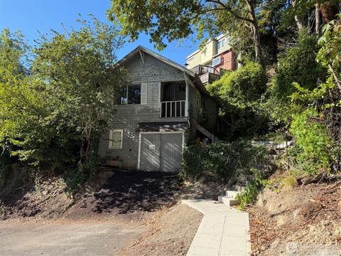Photo of 2814 S Grand St St, Seattle, WA 98144 (MLS # 2562125)