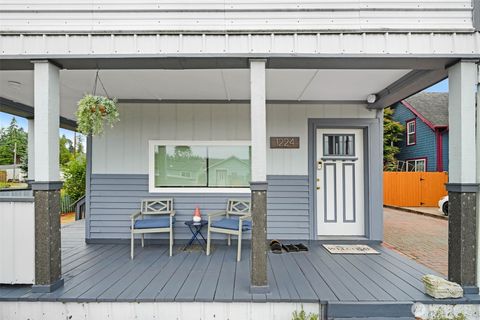 1224 4th Street Cosmopolis WA 98537