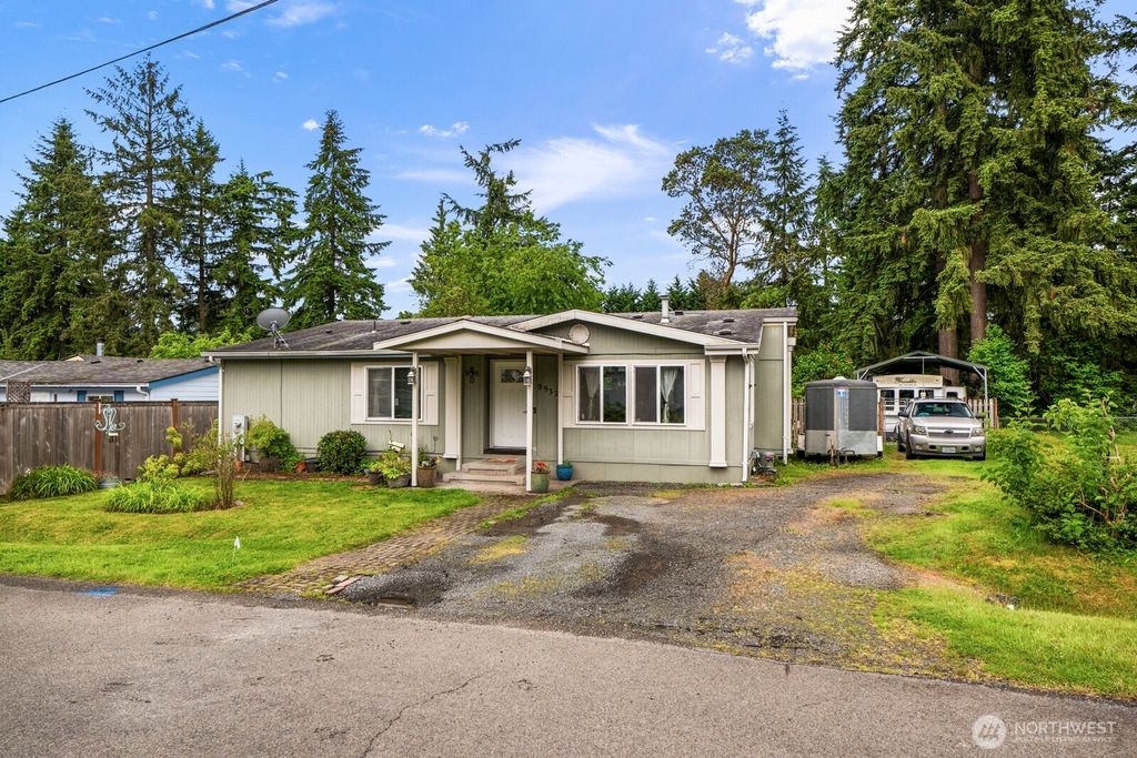 Photo of 9932 215th Place SE, Snohomish, WA 98296 (MLS # 2385104)