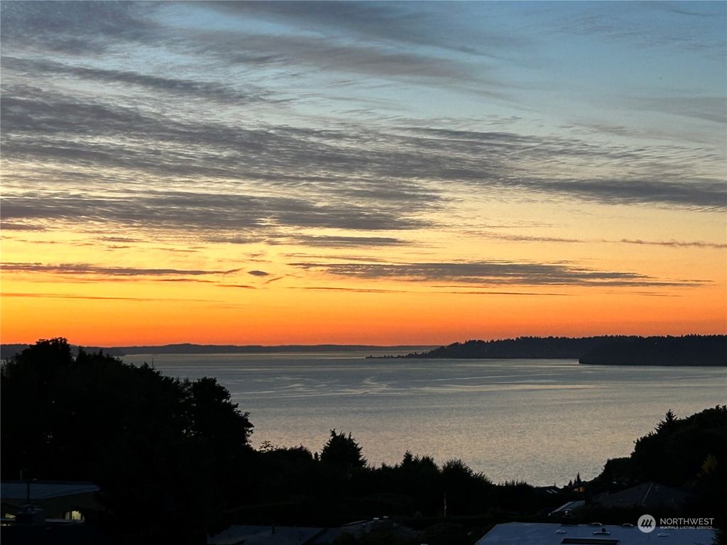 Photo of 28938 11th Place S, Federal Way, WA 98003 (MLS # 2245585)