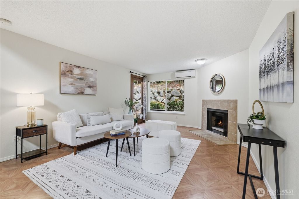 Photo of 15929 NE 41st Street #8B, Redmond, WA 98052 (MLS # 2511252)