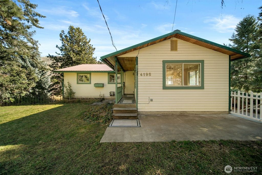 Photo of 4195 Squilchuck Road, Wenatchee, WA 98801 (MLS # 2483784)