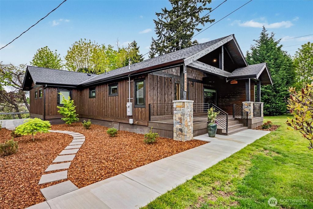 Photo of 14915 80th Street E, Puyallup, WA 98372 (MLS # 2515962)