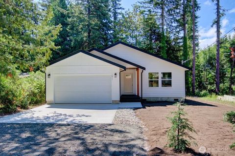 Photo of 7911 Apache Drive, Maple Falls, WA 98266 (MLS # 2557277)