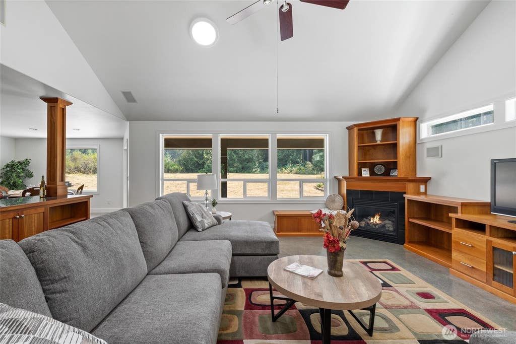 Photo of 12406 110th Street NW, Gig Harbor, WA 98329 (MLS # 2564531)