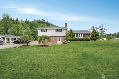 Photo of 2917 Sawall Avenue, Centralia, WA 98531 (MLS # 2476565)