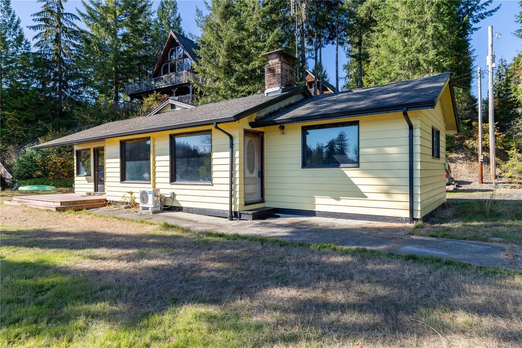 Photo of 1326 W Lakeside Drive, Shelton, WA 98584 (MLS # 2598105)