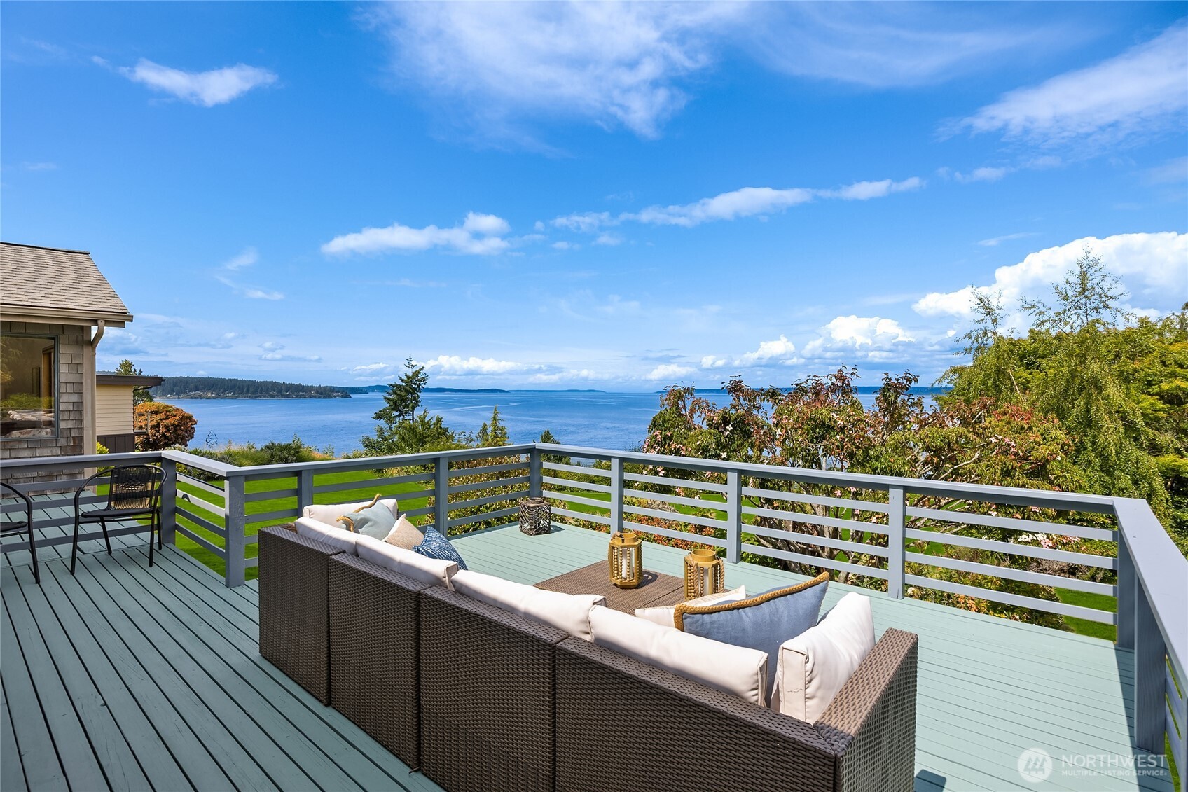 11628 NE Yeomalt Point Drive