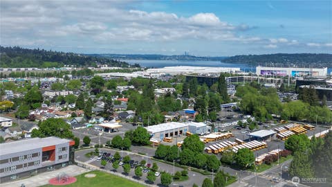 Photo of 314 Factory Avenue N, Renton, WA 98057 (MLS # 2535241)