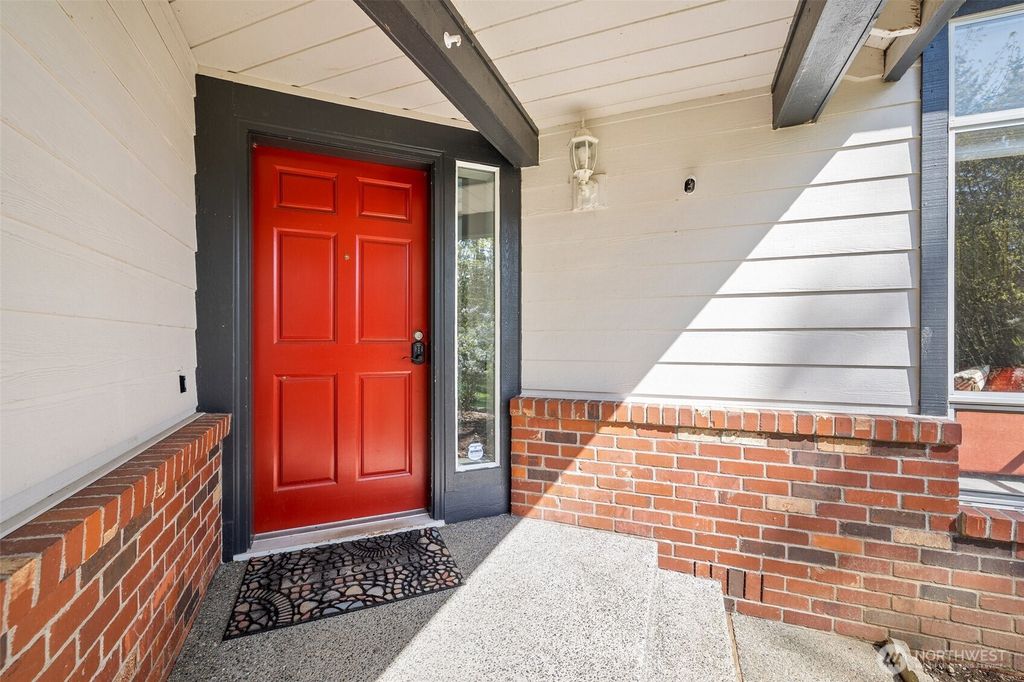 Photo of 25820 160th Avenue SE, Covington, WA 98042 (MLS # 2360959)