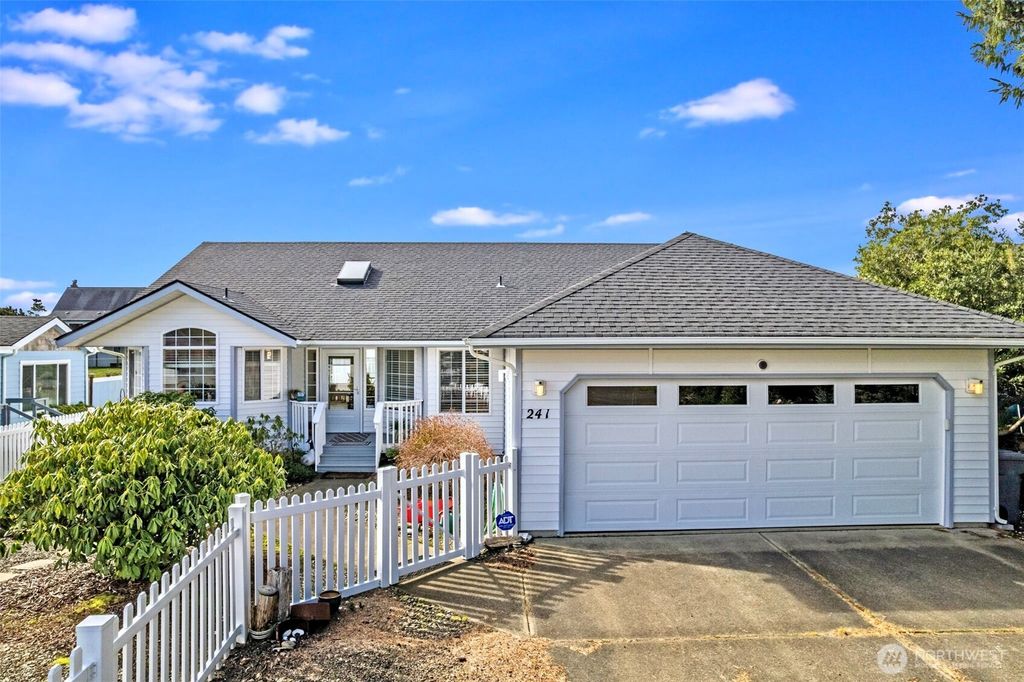 Photo of 241 N Razor Clam Drive SW, Ocean Shores, WA 98569 (MLS # 2485073)