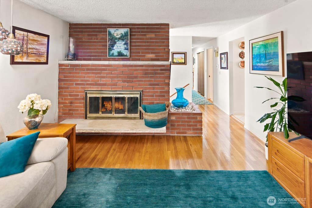 Photo of 3610 NE 197th Street, Lake Forest Park, WA 98155 (MLS # 2540121)