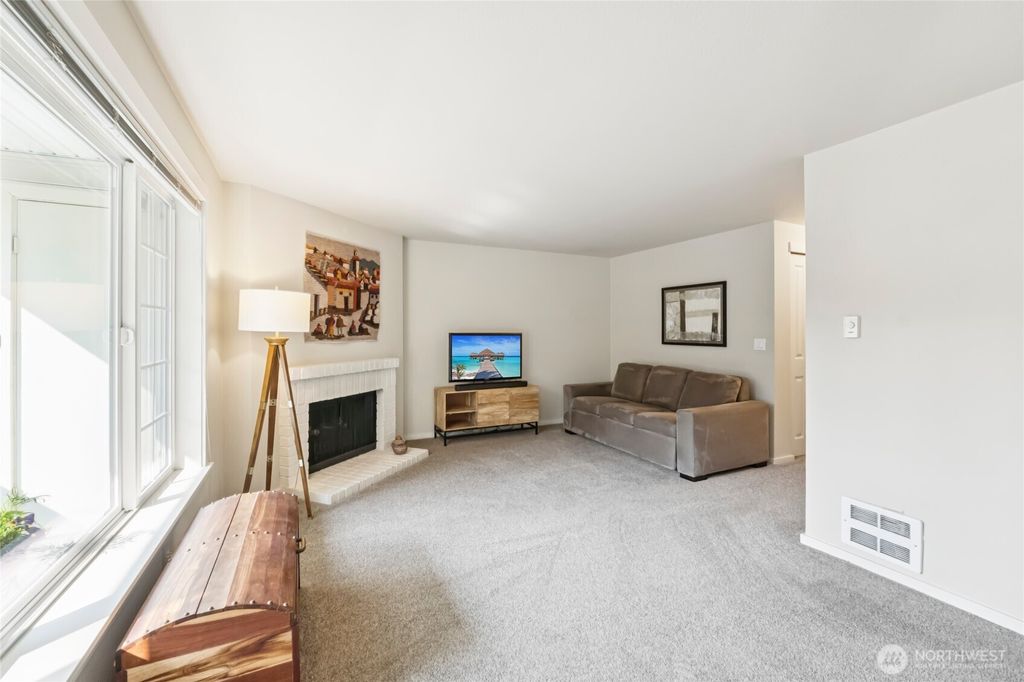 Photo of 12404 E Gibson Road #N203, Everett, WA 98204 (MLS # 2437010)