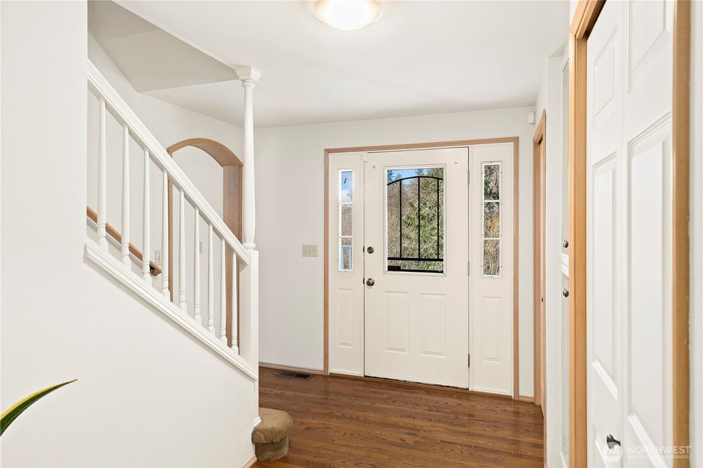 Photo of 9610 NE Meyers Lane Ln, Kingston, WA 83814 (MLS # 2484912)