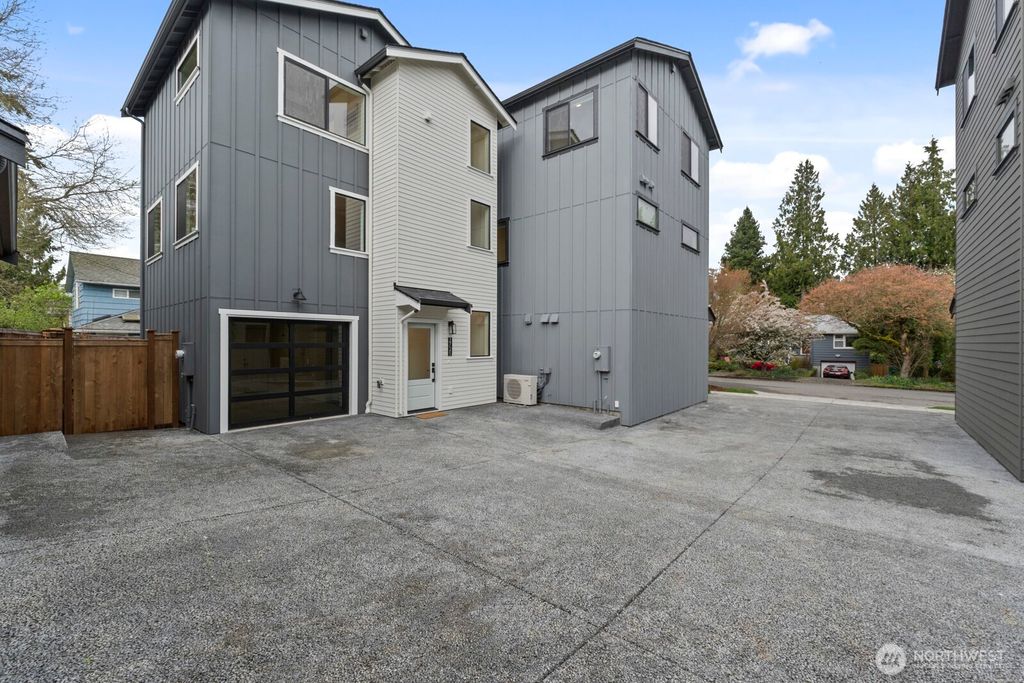 Photo of 2725 NE 87th Street, Seattle, WA 98115 (MLS # 2509037)