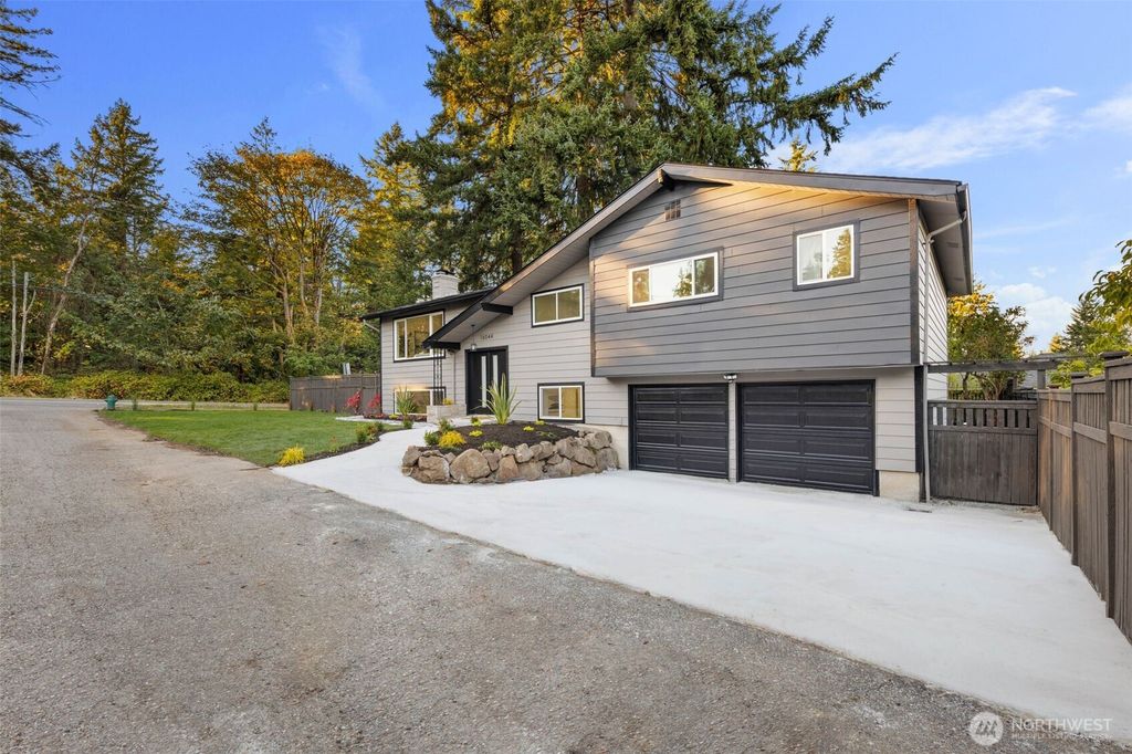 Photo of 16044 Greenwood Avenue N, Shoreline, WA 98133 (MLS # 2443071)