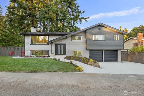 Photo of 16044 Greenwood Avenue N, Shoreline, WA 98133 (MLS # 2443071)