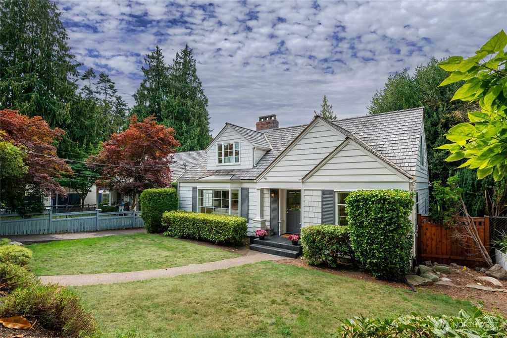 Photo of 3615 43rd Avenue W, Seattle, WA 98199 (MLS # 2425218)