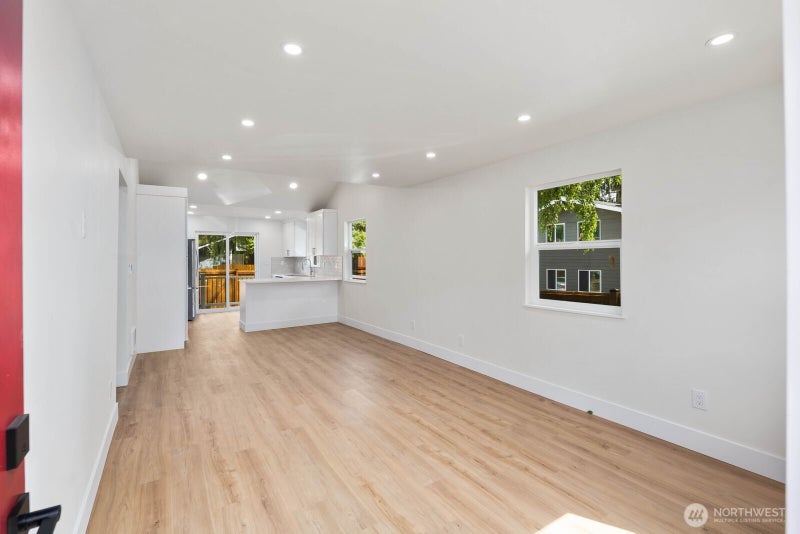 1710 SW 106th Street