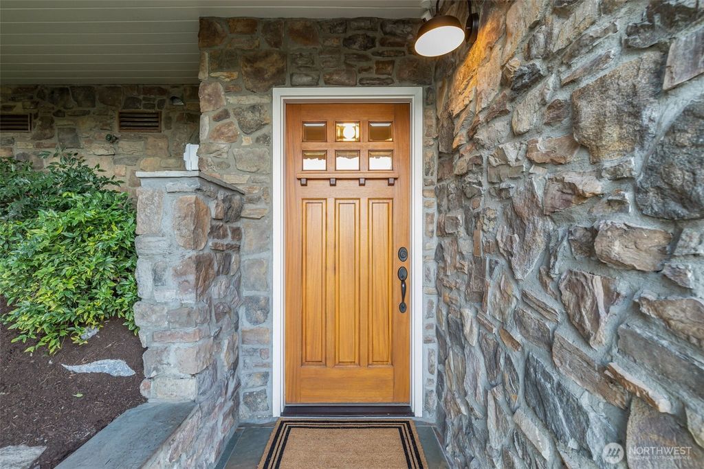 Photo of 1219 23rd Avenue E, Seattle, WA 98112 (MLS # 2508559)