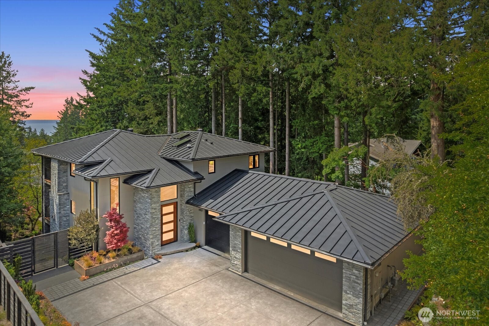 6907 160th Street SW