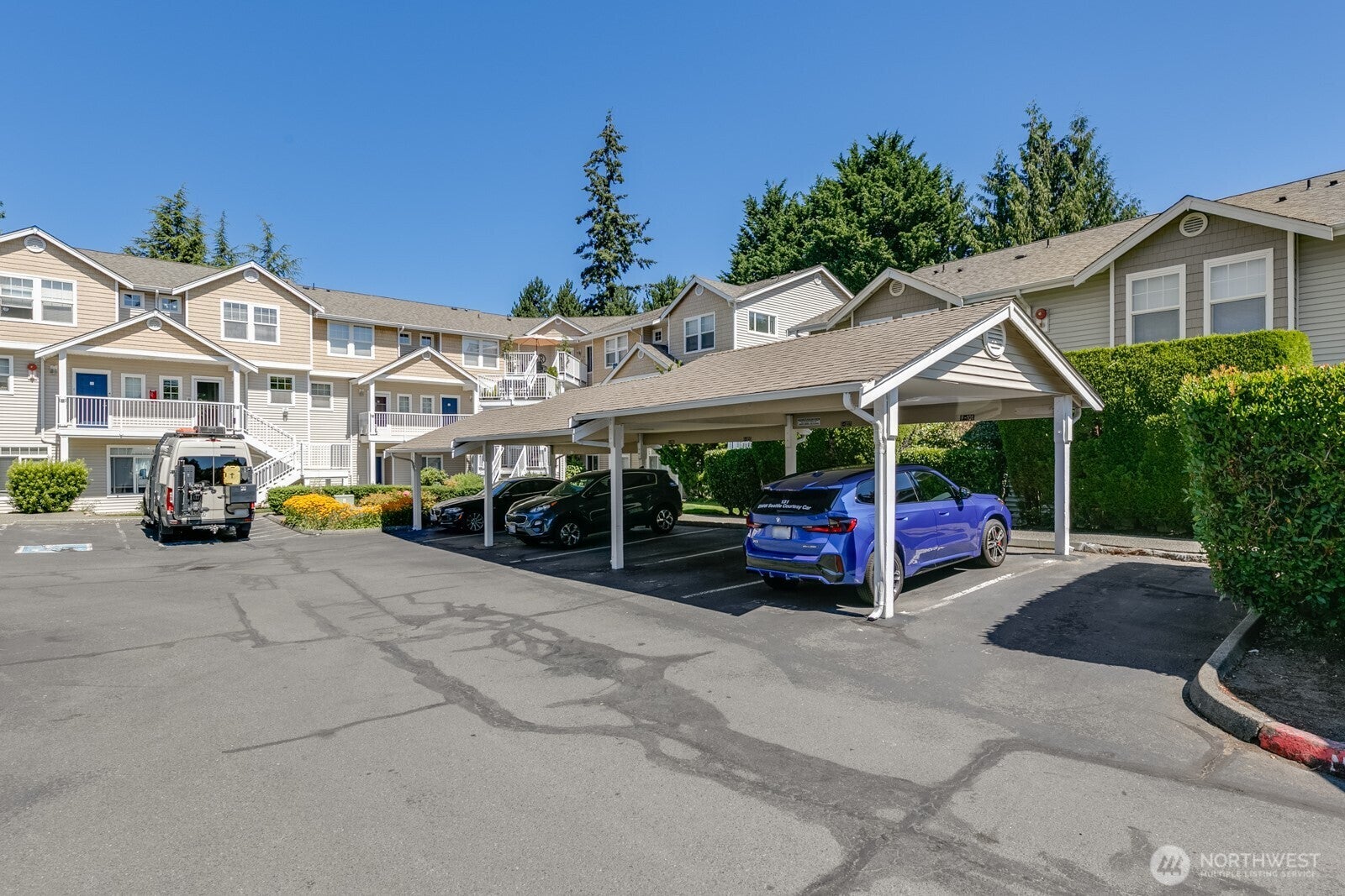 5400 Harbour Pointe Boulevard E202